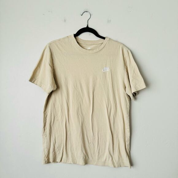 NIKE tan colored neutral style staple tee shirt men’s medium - Picture 1 of 9